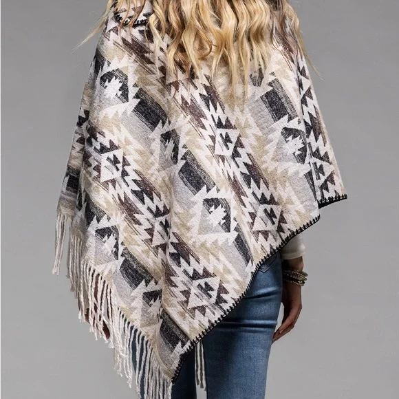 Western Poncho Sweater Fringe Tassels One Size Wrap White Gray - Picture 4 of 5